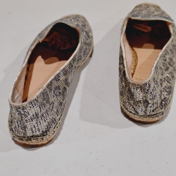 Vince Camuto Women\'s Animal Print Metallic Round ToeLeather Espadrilles Size 8.5